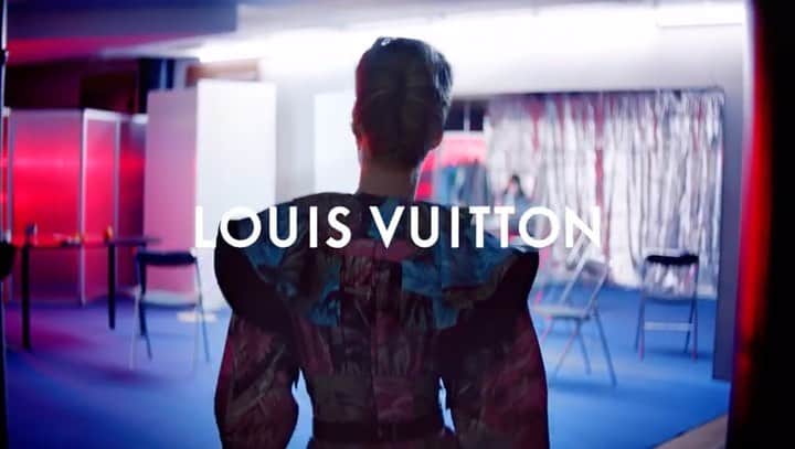 ニコラ・ジェスキエールのインスタグラム：「Stay tuned for the upcoming @louisvuitton fall campaign #lvfw19」