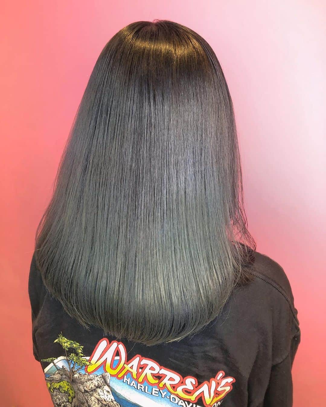 のインスタグラム：「grey color🌼 お任せにしてくれたので🦋🤞 中学生の時からインスタみてくれてたみたい🥳 わざわざ来てくれてありがとうございます😘 #nasupcolor」