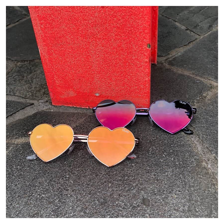 のインスタグラム：「【SUNGLASSES FAIR】﻿ ﻿ ﻿ 6/16(日)までROSE BUD店舗にて開催中！！﻿ 人気のQUAY AUSTRALIAをはじめとした﻿ バイヤー一押しのサングラスを集めたフェアです！﻿ ﻿ この機会をお見逃しなく！！﻿ ﻿ ■ハートフレームサングラス﻿ @quayaustralia  #6019275001﻿ ¥8,000+Tax﻿ ■ラウンドサングラス﻿ @quayaustralia  #6019275011﻿ ¥8,400+Tax﻿ ﻿ ﻿ #ローズバッド ﻿ #ROSEBUD﻿ #ROSEBUD19ss」