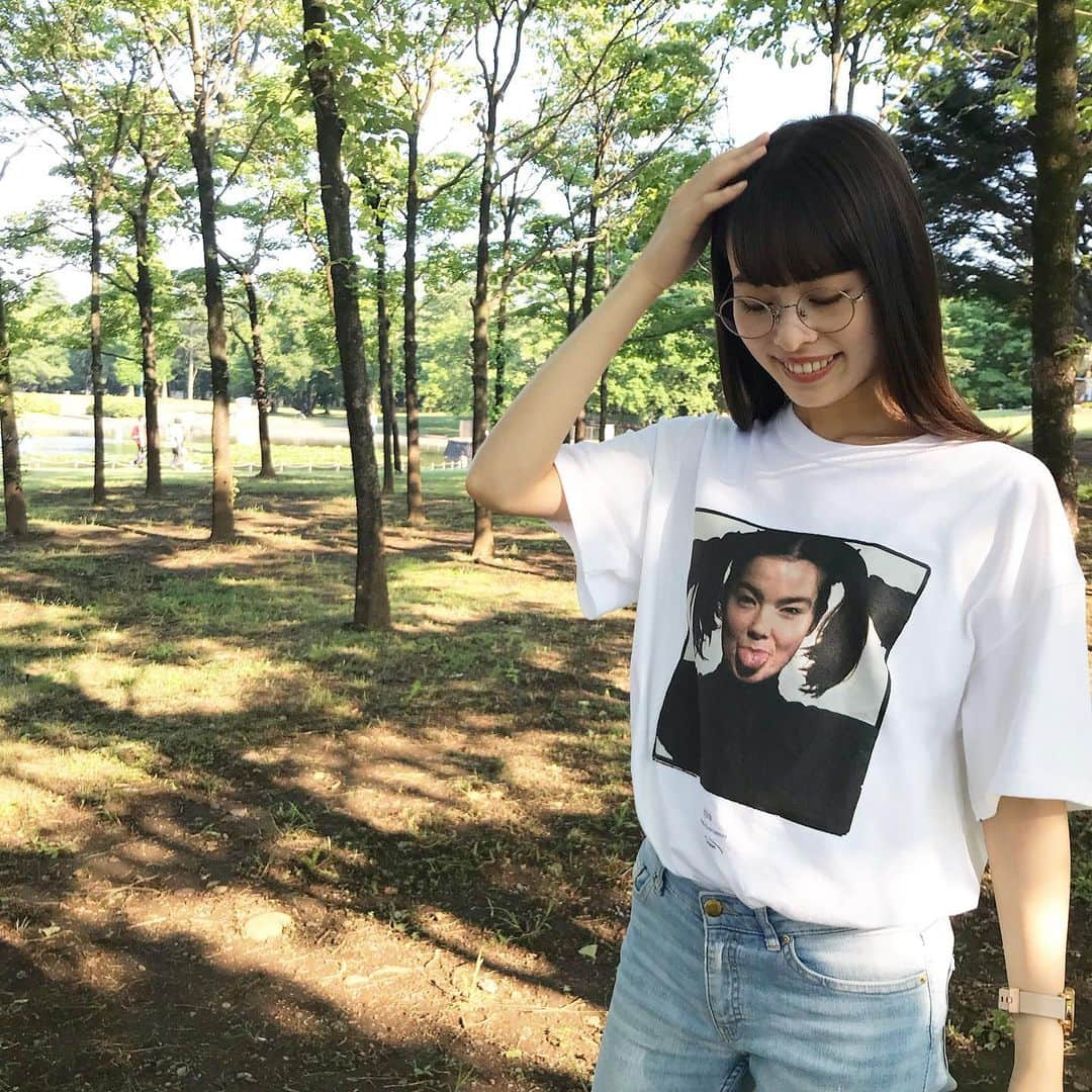 渡辺妃香さんのインスタグラム写真 - (渡辺妃香Instagram)「. 今日はオフだったから 公園お散歩してきた🌞 . #ビョーク #ビョークtシャツ #bjork」6月13日 20時08分 - watanabe_himeka