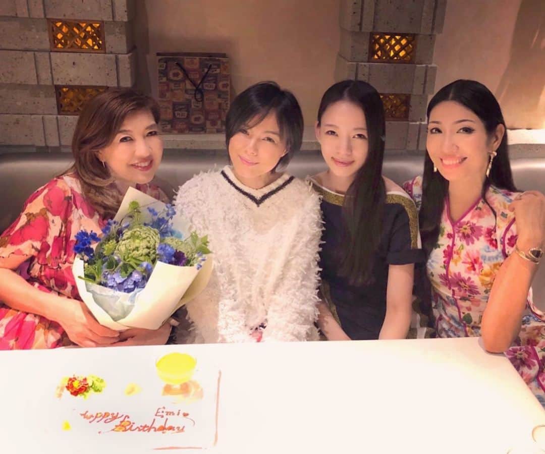 アンミカのグルメインスタ