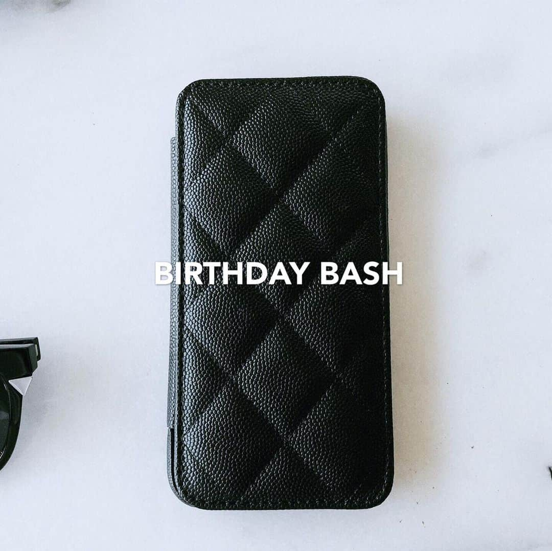 BIRTHDAY BASHさんのインスタグラム写真 - (BIRTHDAY BASHInstagram)「キャビアスキンiphonecase iphone 7 8 iphone x xs 2型のみのリリース インナーも限りなくシンプルに🖤 カードホルダー💳有り🖤 . 手帳タイプでクールなケースに出会えなかった方へ🖤 . ただいま送料無料中🖤 . #birthdaybashshop #birthdaybash #fashion #streetstyle#iphonecse#iphone#iphoneケース」6月13日 20時33分 - birthdaybashshop