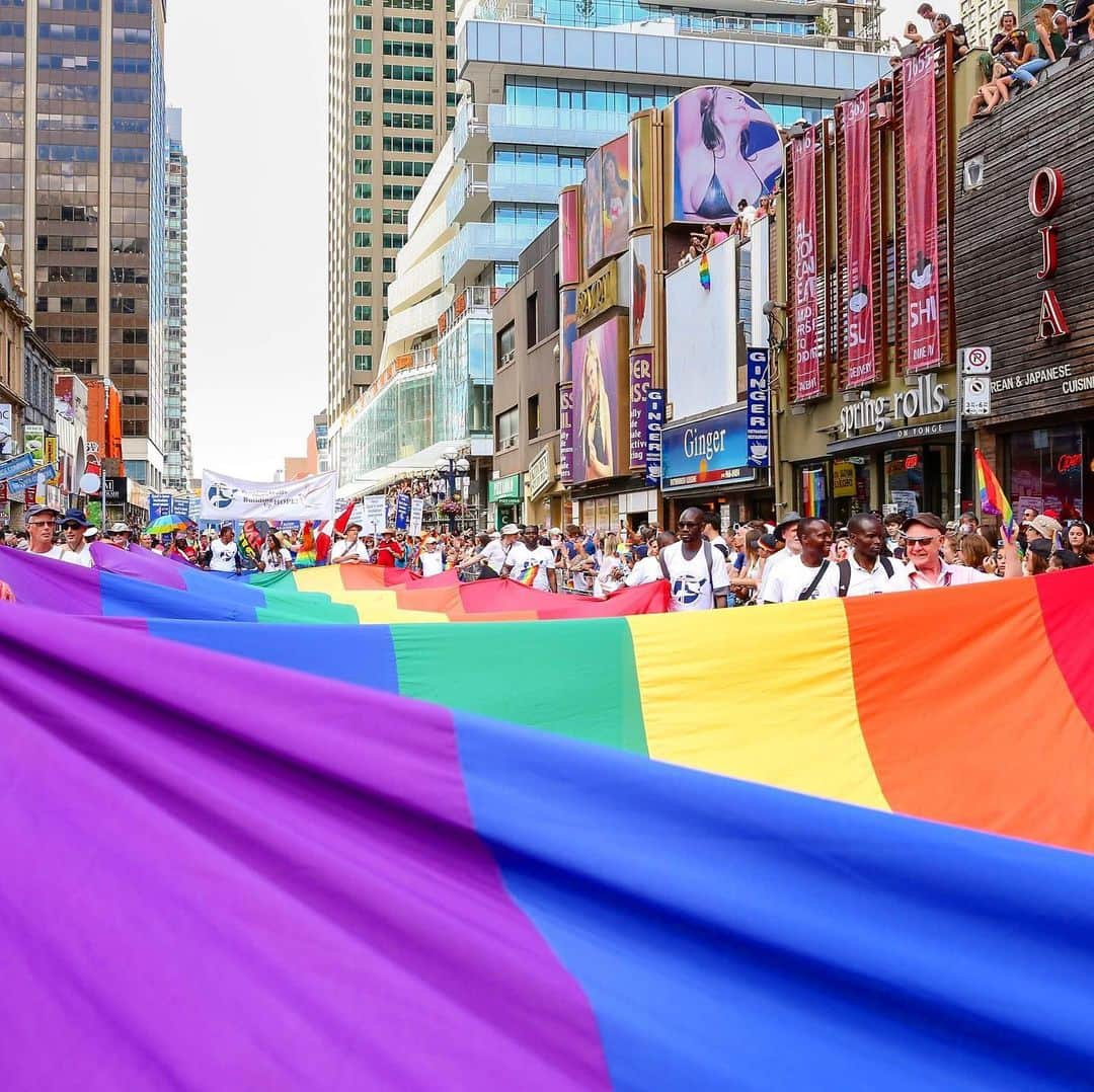 Lonely Planetさんのインスタグラム写真 - (Lonely PlanetInstagram)「#Pridemonth is well and truly underway, and we’ve got the inside scoop on where best to celebrate - head over to our story today for the #Pride round-up!」6月13日 20時49分 - lonelyplanet