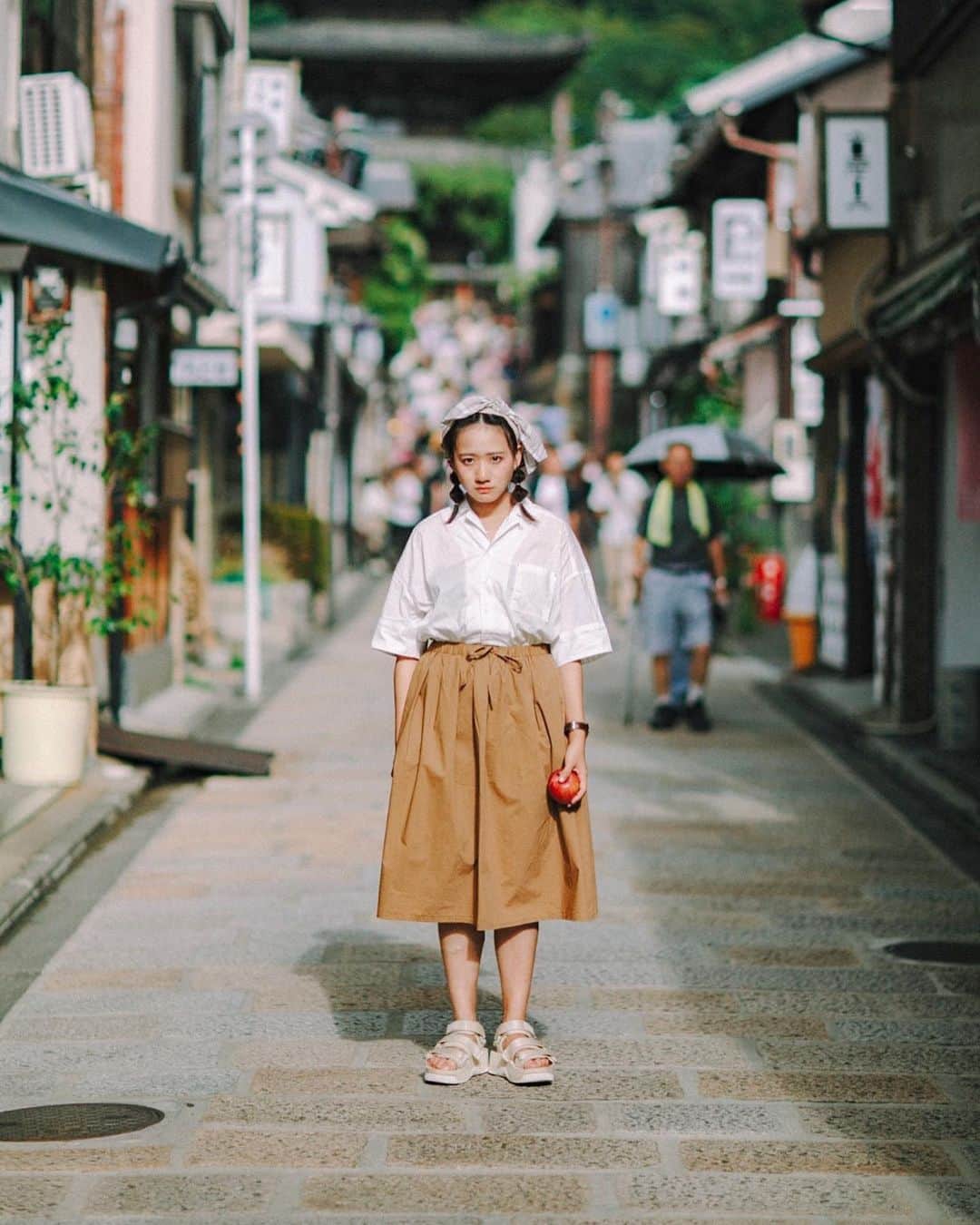 hiderin777のインスタグラム：「Kyoto🌿 . . . . #りんごがーる  #85mm #京都  #八坂の塔」