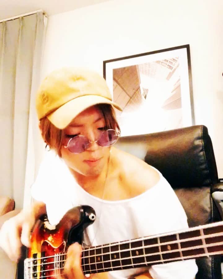 辻村勇太のインスタグラム：「#practice #instabass #bass #bassist #baixo #vulfpeck  #basssolo #funk #music」