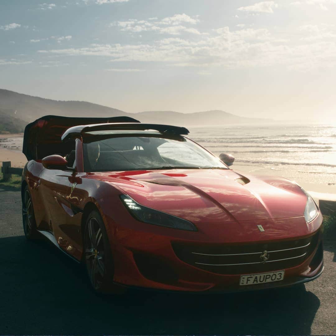 Ferrari APACさんのインスタグラム写真 - (Ferrari APACInstagram)「Let your hair down and the sunshine in. Your coastal freedom is just one ride away. ⁣ ⁣ Click link in bio to start your journey with a #FerrariPortofino. ⁣ ⁣ #JourneyWithFerrariPortofino⁣ #MyFerrariPortofino #FerrariPortofinoExperience #Australia #GreatOceanRoad」6月13日 21時23分 - ferrariapac