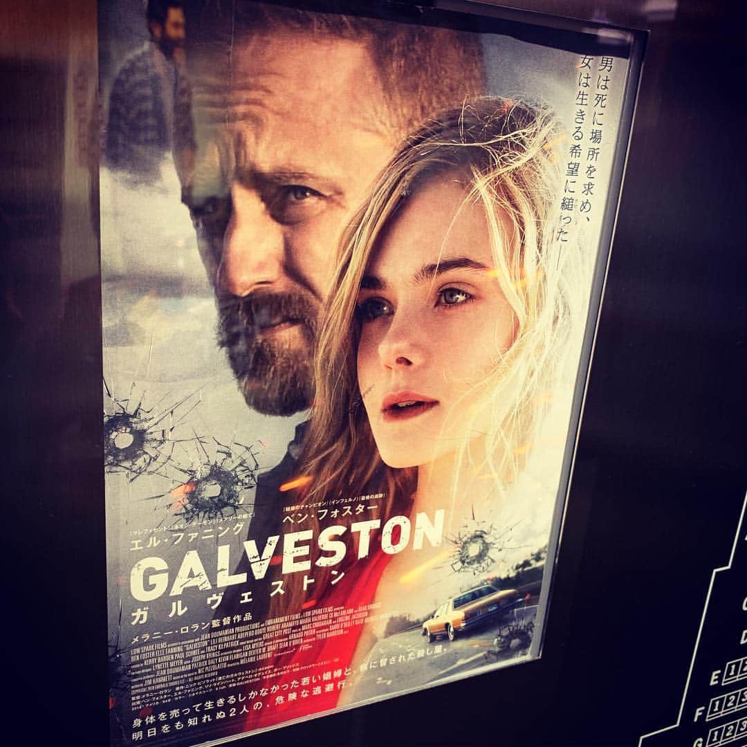 飯田カヅキさんのインスタグラム写真 - (飯田カヅキInstagram)「『ガルヴェストン』を観てきました。エル・ファニング良き。  #ガルヴェストン #galveston #映画 #movie #cinema」6月13日 22時10分 - kazukiiida_strange