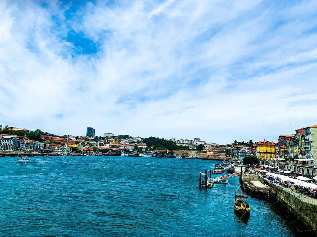 Chiakiさんのインスタグラム写真 - (ChiakiInstagram)「Look at this view...💙 #porto #portugal #ポルトガル #景色最高」6月13日 23時11分 - chiakiinengland