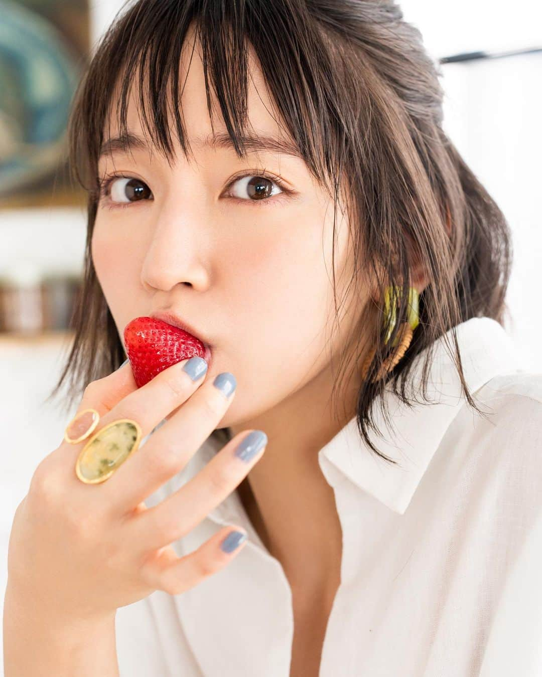 吉岡里帆さんのインスタグラム写真 - (吉岡里帆Instagram)「"美人百花 7月号"  デート特集🍓  @bijinhyakka」6月13日 23時03分 - riho_yoshioka