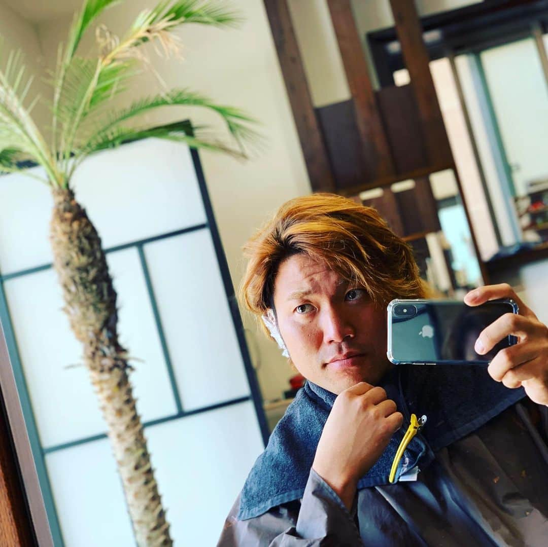 宮原健斗さんのインスタグラム写真 - (宮原健斗Instagram)「#美容室 へ✂️ #Beauty  #salon」6月13日 23時07分 - kento_miyahara