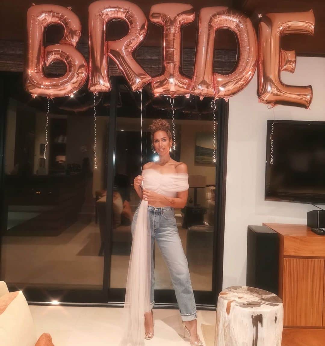 レオナ・ルイスのインスタグラム：「💕」