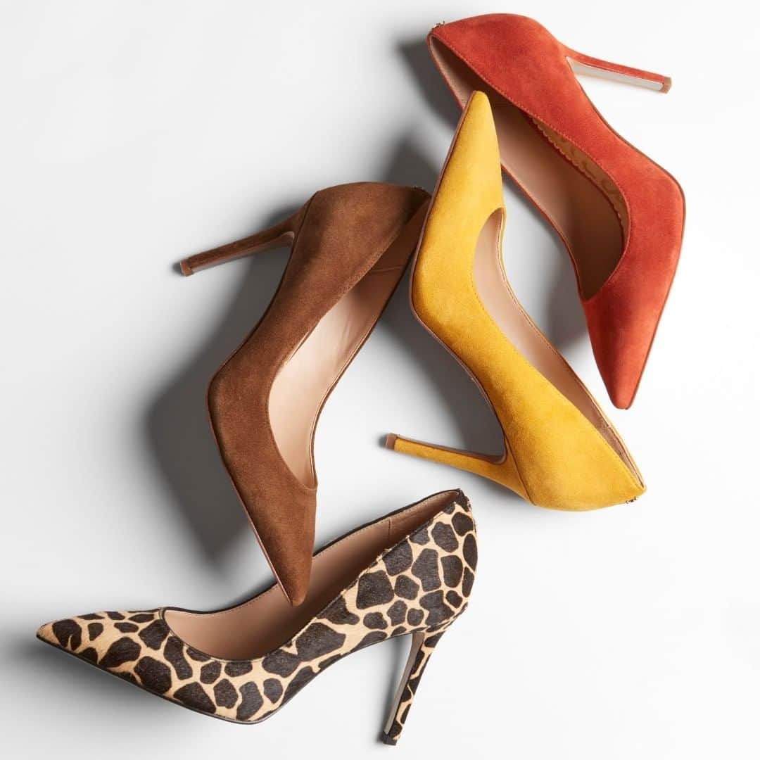 サムエデルマンのインスタグラム：「Classic heels, modern makeover. Our Hazel in new suedes!」
