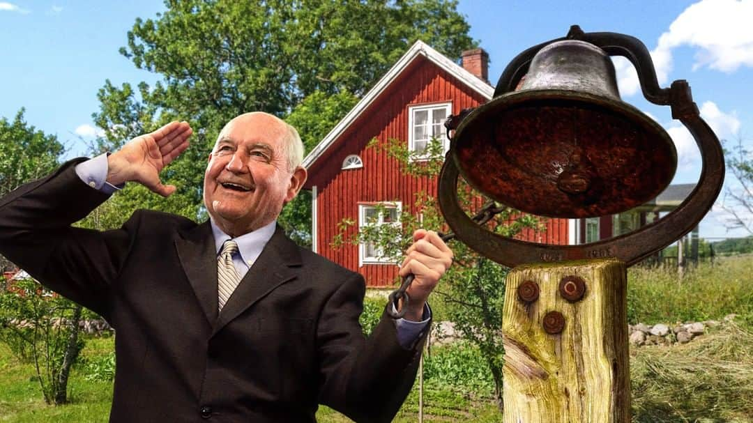 ジ・オニオンさんのインスタグラム写真 - (ジ・オニオンInstagram)「USDA Secretary Rings Nationwide Dinner Bell For Y’all To Get In Here⠀ ⠀ Visit link in bio for full story.」6月14日 9時00分 - theonion