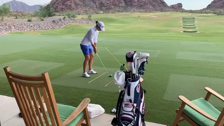カルロタ・シガンダのインスタグラム：「Dificil encontrar mejores instalaciones que estas... Hard to beat this place... @thebirdasu ❤️ @callawayapparel @callawaygolf @puresilkshave @uldialogue #Garnica @titleist @truespecgolf」