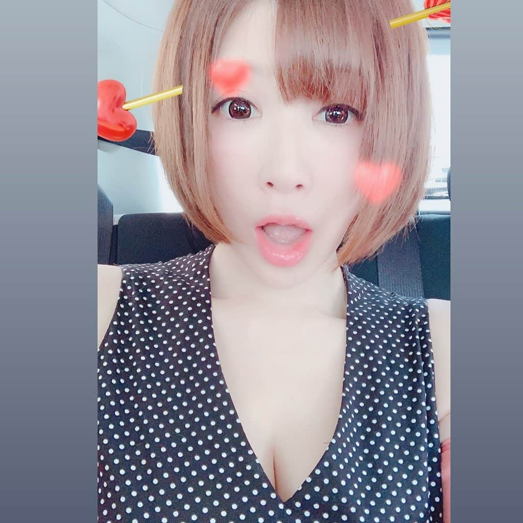 手島優さんのインスタグラム写真 - (手島優Instagram)「今日はある番組MCのお仕事なので噛まずに頑張ります✌️ お天気よしこー🌈✨🐥✨ #お天気 #晴れ #東京」6月14日 9時57分 - tejimayuu0827