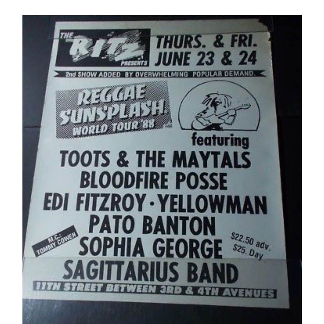 ジョン・ロス・ボウイさんのインスタグラム写真 - (ジョン・ロス・ボウイInstagram)「#tbt to a reggae show I saw in 1989. Fun night! Toots and Pato were great, but Yellowman was almost sociopathically homophobic. #funkykingston remains a great song.」6月14日 1時14分 - johnrossbowie