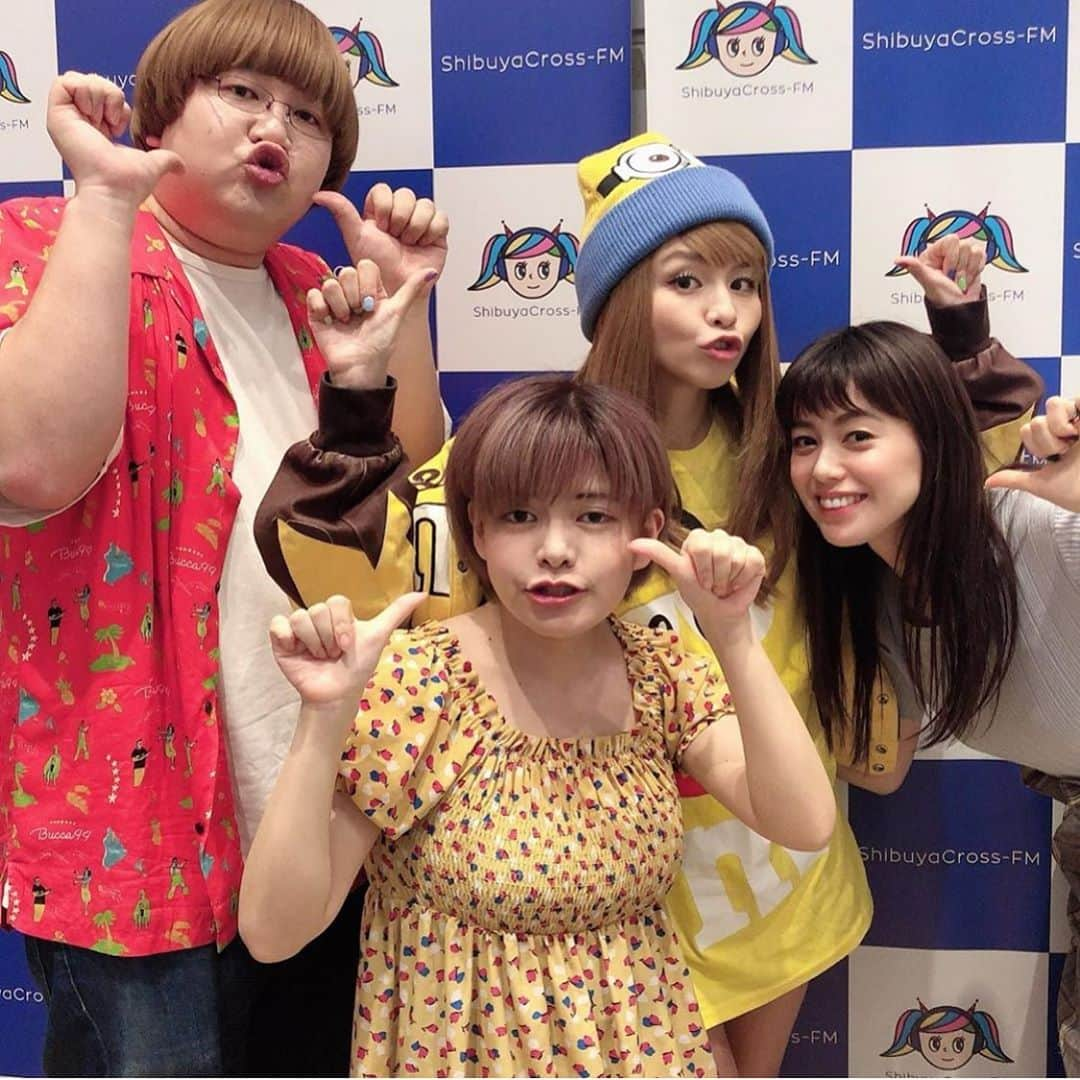 misoNosukeさんのインスタグラム写真 - (misoNosukeInstagram)「. . misonoの50音モノマネも 浅倉南のモノマネ対決も スベってたけど（笑） . 倖田來未のモノマネも 似てなさそうだけど… また一緒に仕事できた事が良かった！ . ↓ . #repost by @machu123123 . . 渋谷で行われたmisonoさんの ラジオの観覧に行ってきたのですが . misonoさんが気づいてくださって 急遽出演させていただきました！！！ . . misonoさんのモノマネはもちろん なんとタッチの浅倉南さんも . モノマネさせていただけて嬉しかったです！ 最後に倖田來未軍団さんと記念写真📸✨ . 突然お邪魔したのに スタッフさんもありがとうございました！ . そして久々にお会いした misonoさんとジーニーさんと！ . 初めましての優美さんにも入っていただけて 光栄でした🙌🙌 . . misonoさんのモノマネのクオリティもっとあげて 私も倖田來未さんのモノマネ練習しないと！！（笑） . @yuumi817 @g2tsutsumi . . #misono さん #ジーニー堤 さん #優美 さん #倖田來未軍団 の皆様 #バズラジ #タッチ  #浅倉南 #ものまね  #モノマネ」6月14日 1時21分 - misono_koda_official