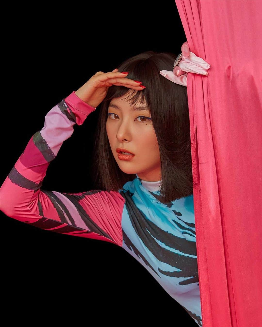 スルギさんのインスタグラム写真 - (スルギInstagram)「SEULGI - The Reve Festival Day 1 Teaser Photo #TheReveFestivalD6 #REDVELVET #레드벨벳 #SEULGI #슬기 #🐻」6月14日 1時43分 - kristiandawal29