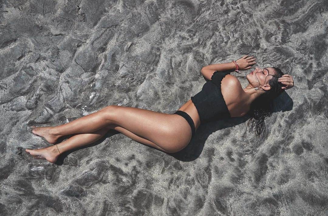 ジェローム・デュランのインスタグラム：「Q gata! :) 😍🇧🇷 @isisvalverde @ciamaritimabeachwear ☀️」