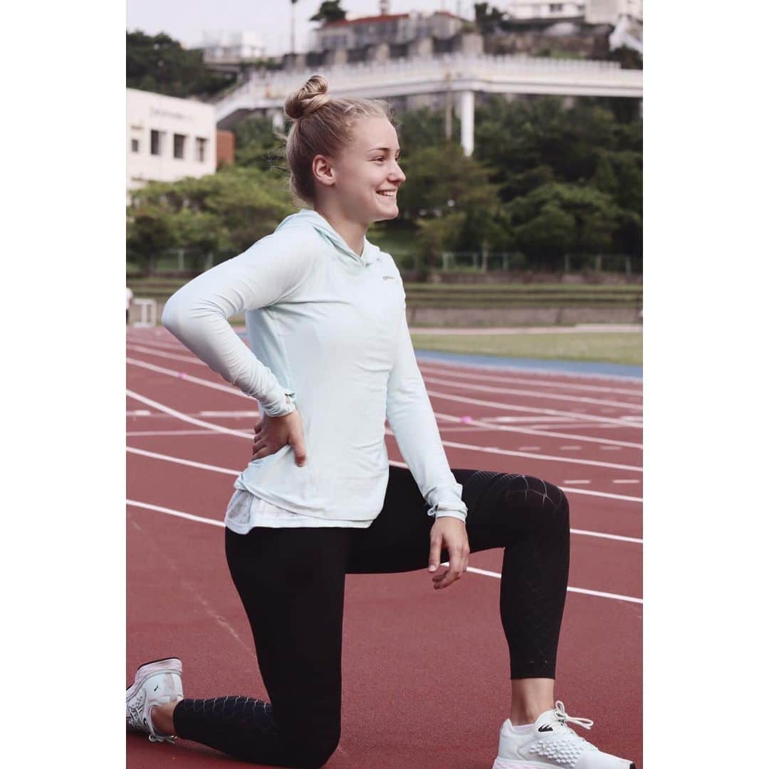 Sophia JUNKのインスタグラム：「Am Wochenende heißt es wieder Daumen drücken✊🏼. Denn die Deutschen U23 Meisterschaften stehen an. 📸: @keshiabeverly  #puma #pumagirl #pumaathlete #gipfelstürmer #trackandfield #nationals #roadtogävle2019 #keshcam #teamrlp *ad」