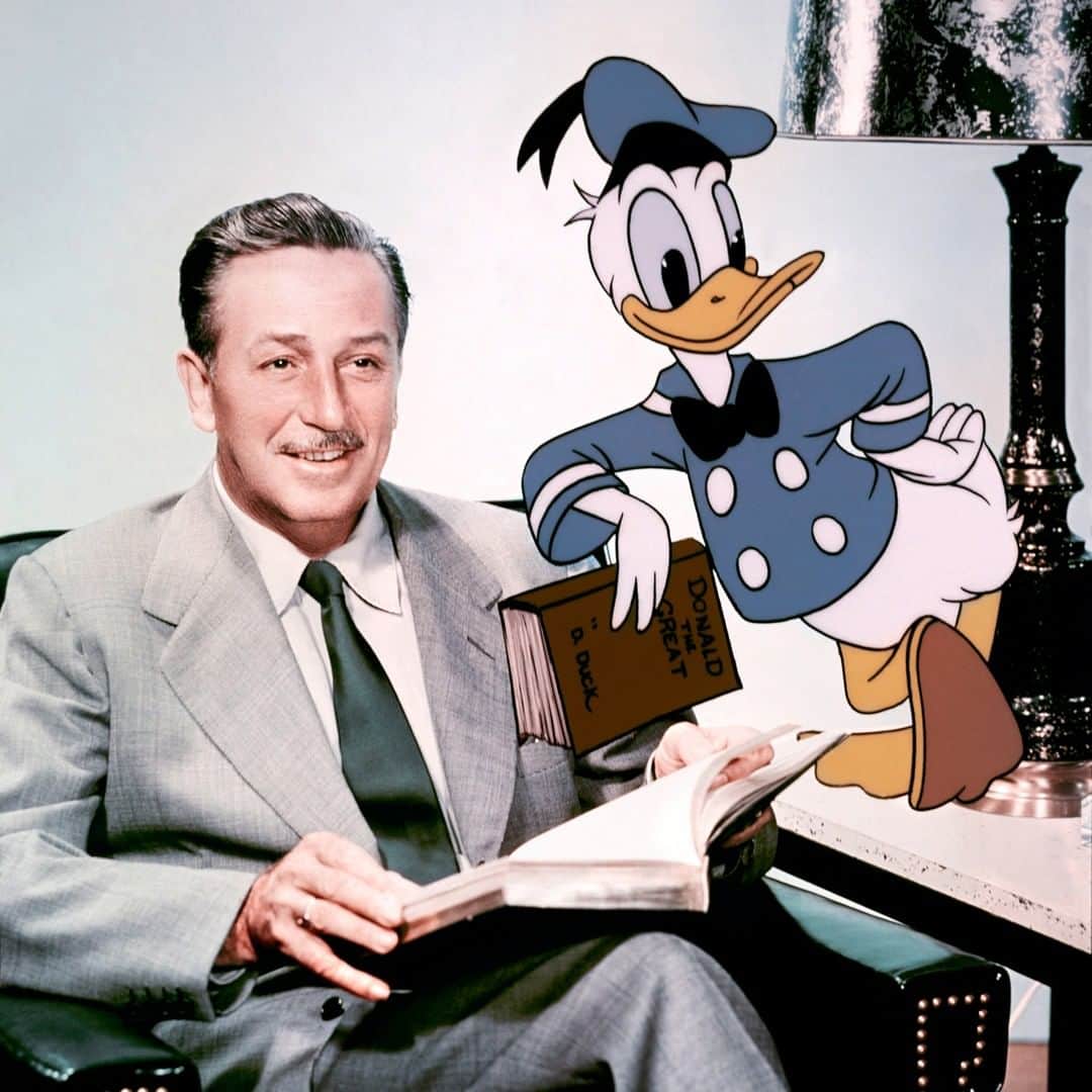 Disneyさんのインスタグラム写真 - (DisneyInstagram)「It was all started by a mouse… but who could forget this duck? #TBT | 📸: @waltdisneyarchives」6月14日 2時00分 - disney
