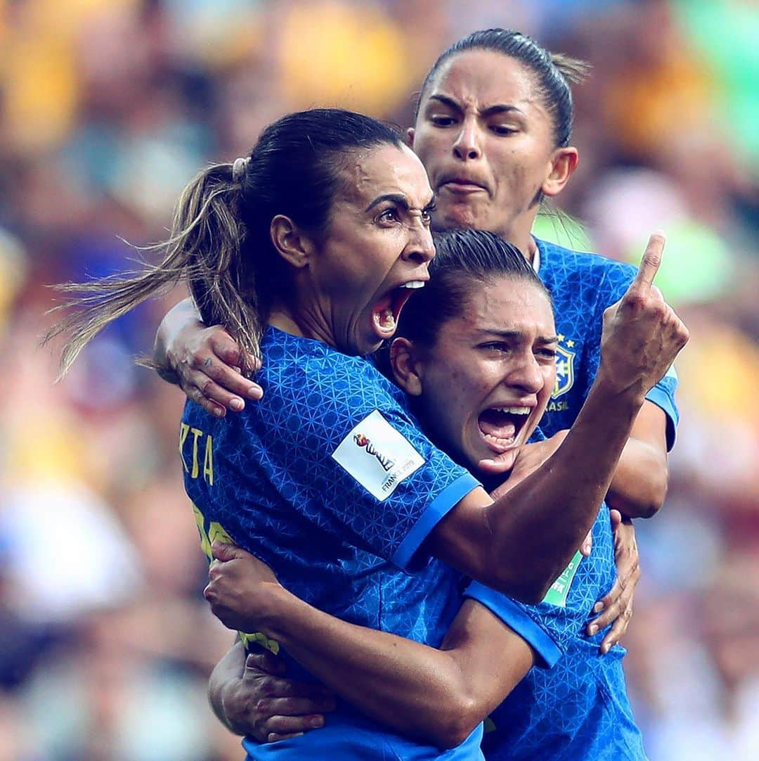 FIFAワールドカップさんのインスタグラム写真 - (FIFAワールドカップInstagram)「🇧🇷 MARTA MARAVILHOSA! 🇧🇷 First player to score in 5 different #FIFAWWC editions! 👸🏾 Ela nunca falha! História da Copa do Mundo Feminina #FIFAWWC #Brazil #Marta #Brasil #AUSBRA」6月14日 2時03分 - fifaworldcup