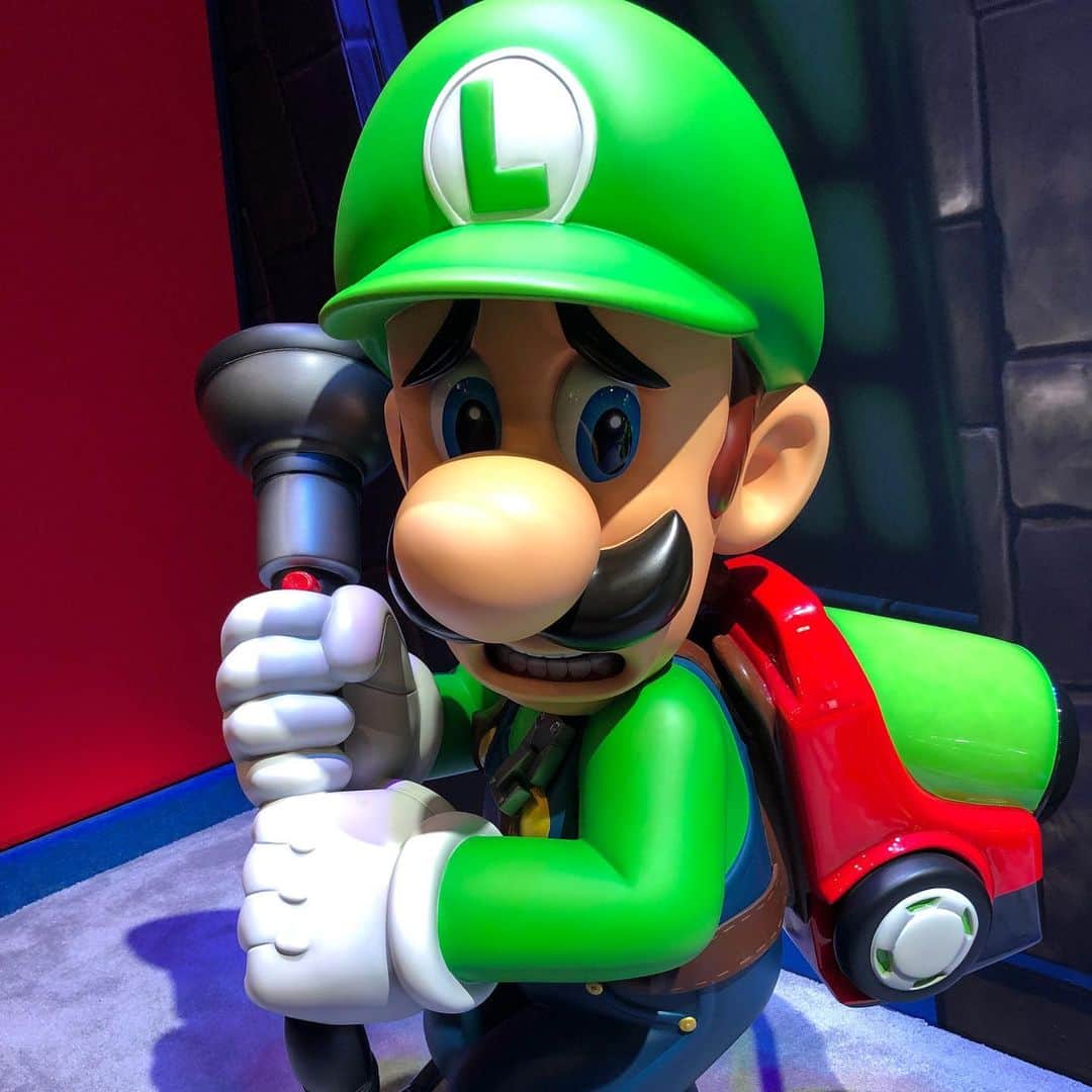 クリス・ハードウィックさんのインスタグラム写真 - (クリス・ハードウィックInstagram)「Our favorite ghostbuster. - #Nintendo #E3 #NintendoE3 #Luigi #Gooigi #LuigisHauntedMansion #VideoGames」6月14日 2時27分 - nerdist