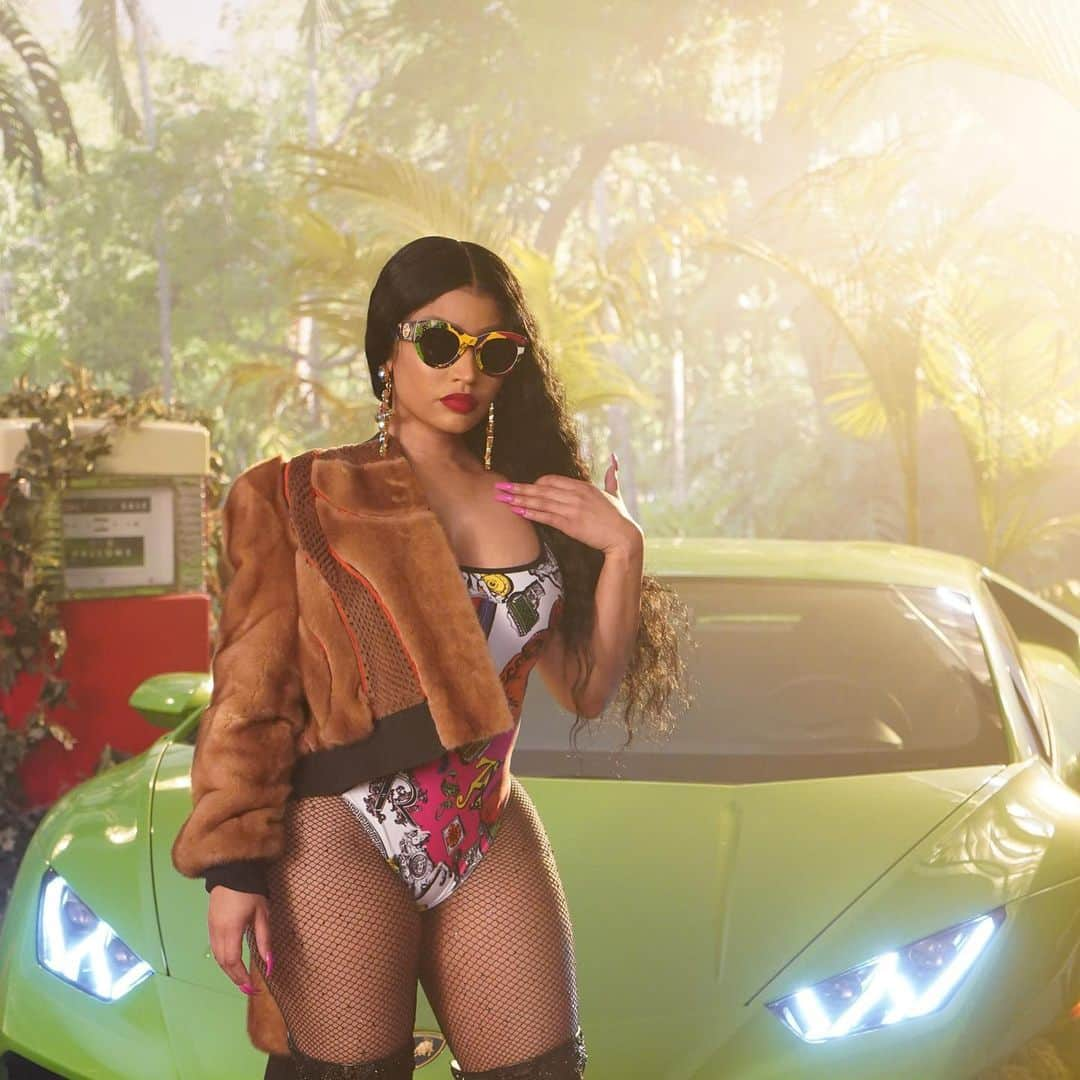 ニッキー・ミナージュさんのインスタグラム写真 - (ニッキー・ミナージュInstagram)「#Megatron 6|21」6月14日 2時29分 - nickiminaj