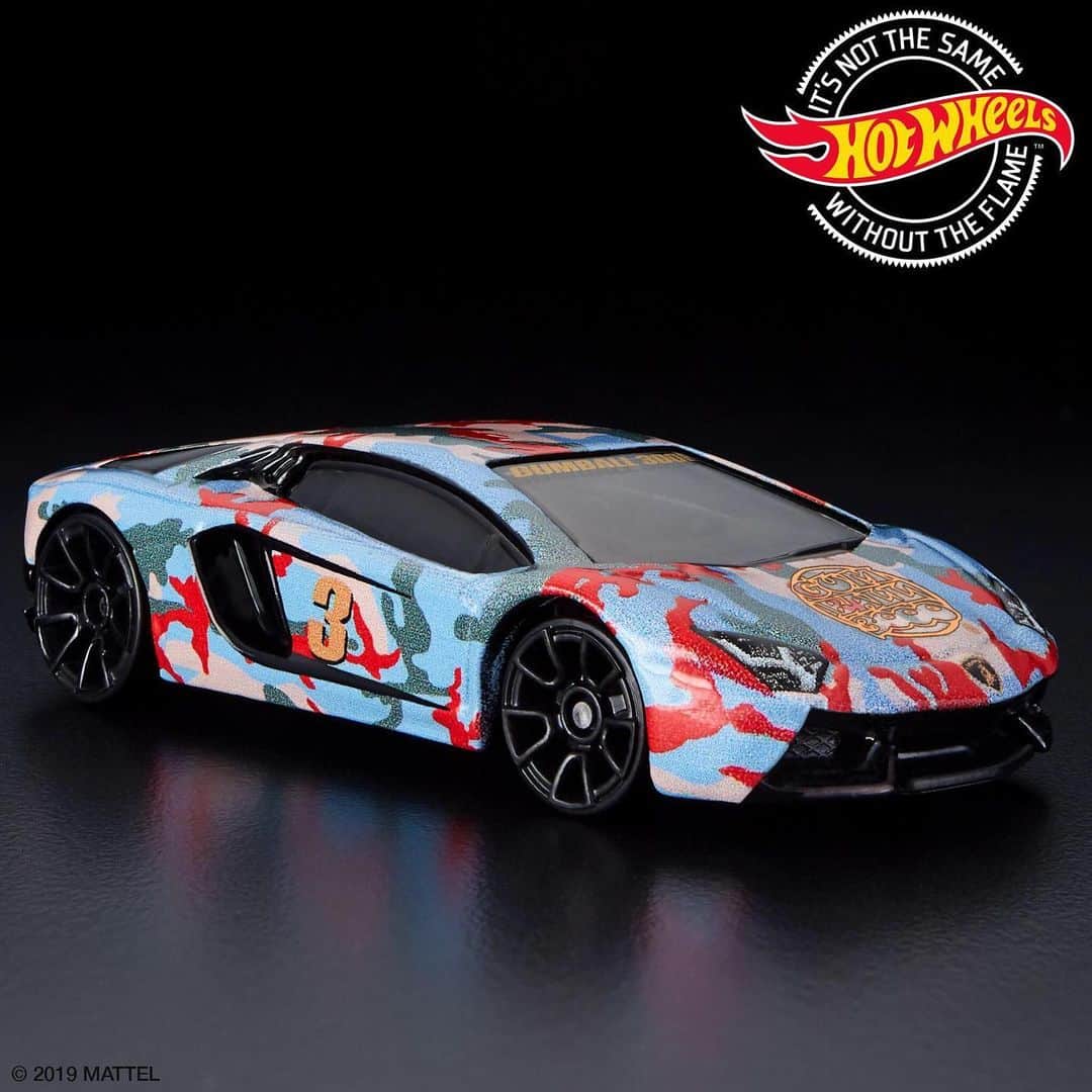 Hot Wheelsさんのインスタグラム写真 - (Hot WheelsInstagram)「We’re in all-out rally mode for @Gumball3000 in this decked out Lamborghini Aventador. Mykonos ➡️ Ibiza 🙌 #Gumball3000 #HotWheels #Lamborghini」6月14日 2時35分 - hotwheelsofficial