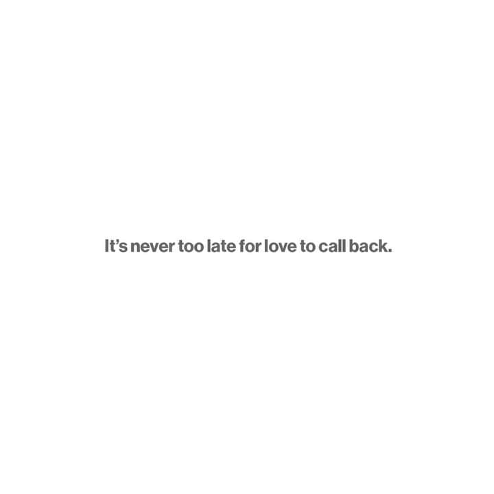 A.J.のインスタグラム：「Proud to help spread the message of love and acceptance 🖤 Partnering with @Verizon and @PFLAG to let people know that it’s never too late to call back. #ConnectedbyPride connectedbypride.com」