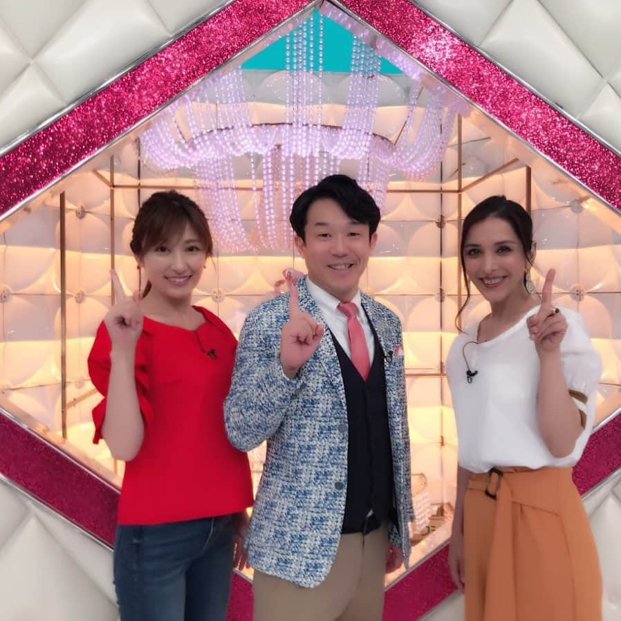 熊田曜子さんのインスタグラム写真 - (熊田曜子Instagram)「今日から平日3日間 続けて フジテレビ「ノンストップ」の中の通販コーナー 「いいものプレミアム」に出演させてもらうよ📺 現場も和気あいあいとしてて とっても楽しいの♬  #tv #フジテレビ #ノンストップ #いいものプレミアム #ペナルティ #ヒデ さん #サヘル さん #通販」6月14日 3時03分 - kumadayoko