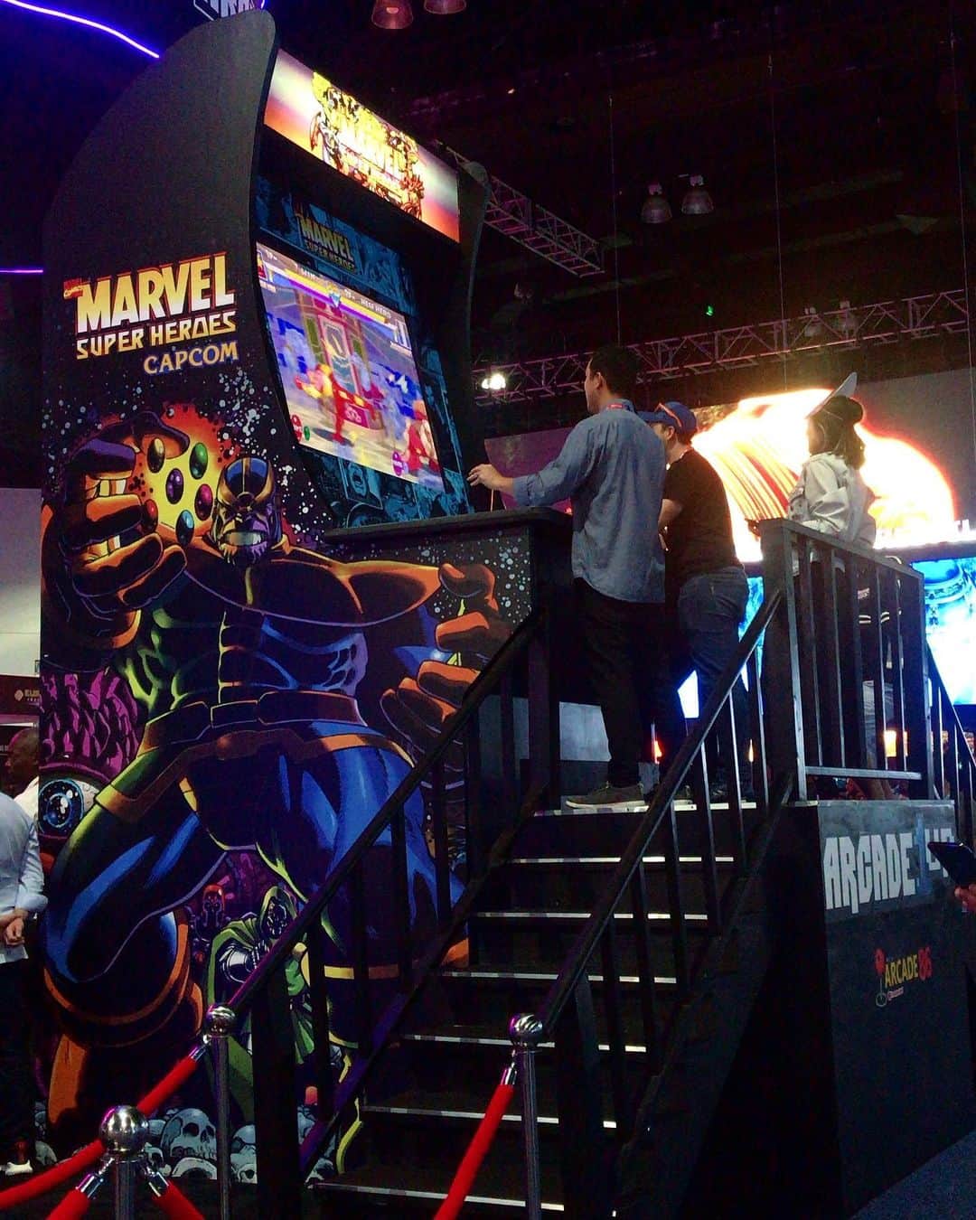 Marvel Entertainmentさんのインスタグラム写真 - (Marvel EntertainmentInstagram)「Swing by @Arcade_1UpOfficial’s booth at #E32019 to see the Marvel Super Heroes arcade cabinets, including a 16-foot version! Watch our Instagram Story to see more.」6月14日 3時09分 - marvel