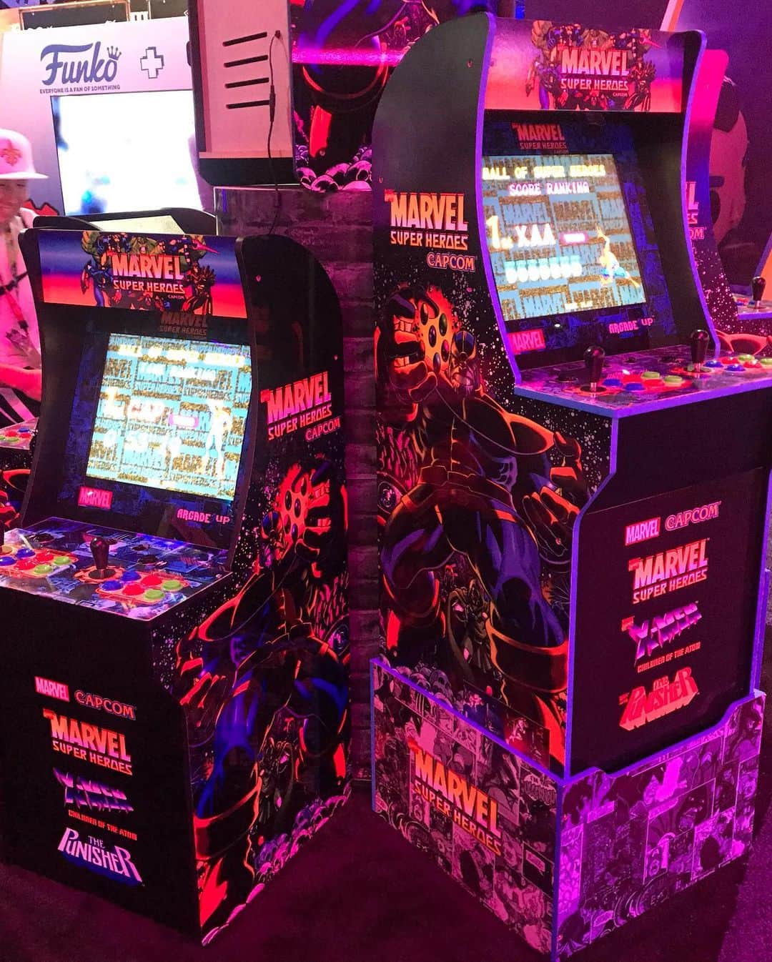 Marvel Entertainmentさんのインスタグラム写真 - (Marvel EntertainmentInstagram)「Swing by @Arcade_1UpOfficial’s booth at #E32019 to see the Marvel Super Heroes arcade cabinets, including a 16-foot version! Watch our Instagram Story to see more.」6月14日 3時09分 - marvel
