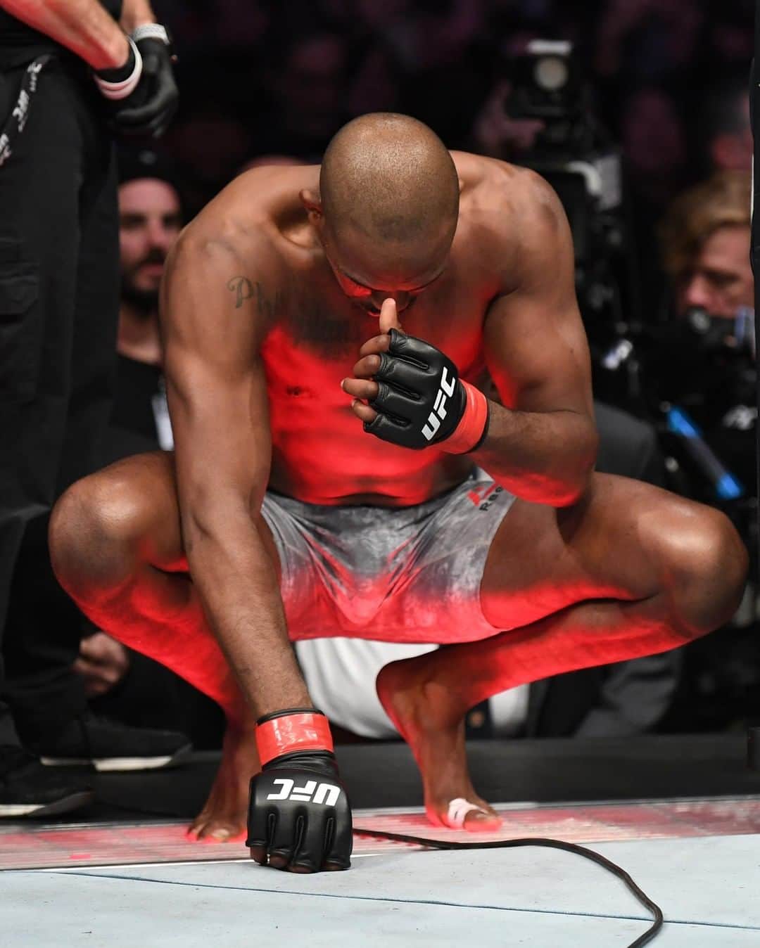 UFCさんのインスタグラム写真 - (UFCInstagram)「3️⃣ weeks!  @JonnyBones #UFC239」6月14日 3時31分 - ufc