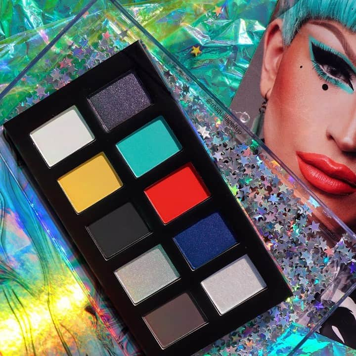 NYX Cosmeticsさんのインスタグラム写真 - (NYX CosmeticsInstagram)「BONJOUR BEAUTIES! 👋 The ⚡limited-edition⚡ #NYXCOSMETICSXAQUARIA Color Palette RESTOCKS ONLINE TOMORROW 🎉💙 Tag a queen to let them know! 👯 || #regram @maquillageitup @ageofaquaria #nyxcosmetics #nyxprofessionalmakeup #crueltyfreebeauty」6月14日 3時32分 - nyxcosmetics