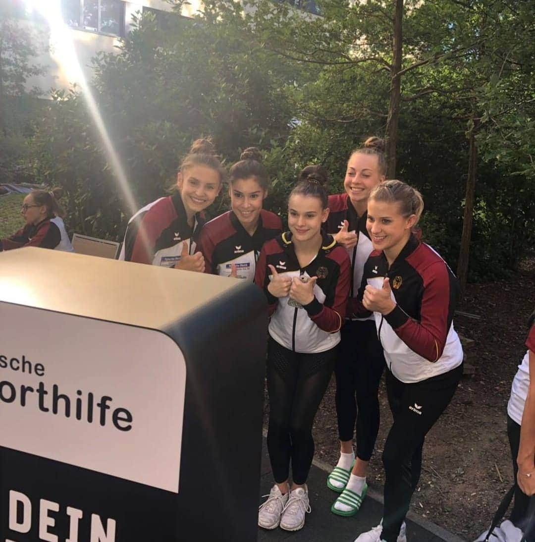 エリザベト・ザイツさんのインスタグラム写真 - (エリザベト・ザイツInstagram)「Team ❤ #nationalteam #germany #nationaltrainingcamp #eliseitz #gymnastics #0711 #stuttgart #roadtotokyo2020 @stuttgart2019」6月14日 4時03分 - seitzeli