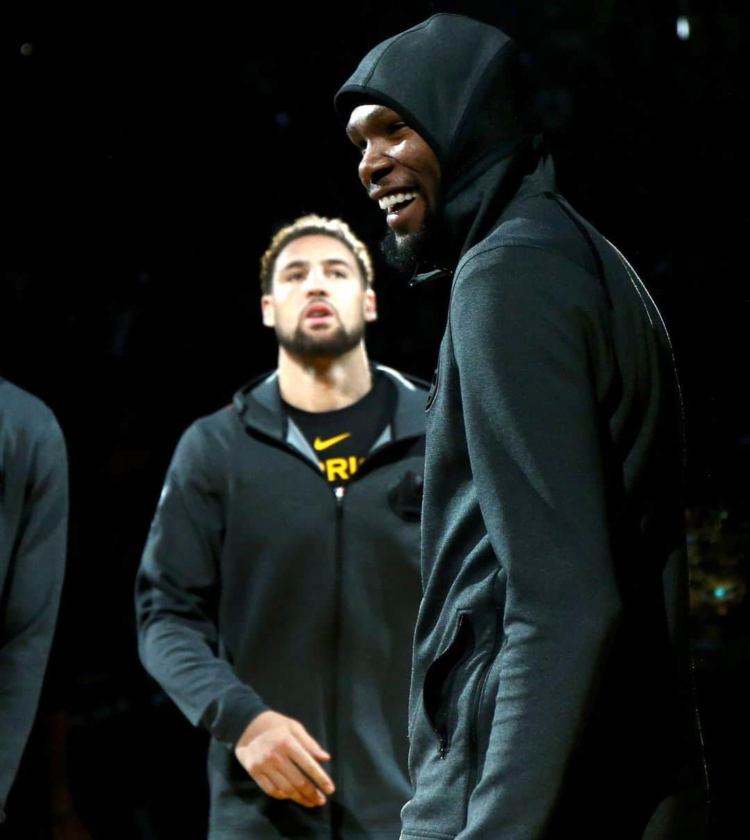 クレイ・トンプソンのインスタグラム：「Gameday, and it’s obviously a big one. But DubNation, I need you to reflect on the fact that we would not be in this position if it weren’t for this man and his sacrifices. He’s the reason there are banners hanging in the rafters of Oracle. I’m gonna need every Dubs fan in the building tonight to bring the same fire K brought everyday to the court 🔥 😤!! It’s not gonna be the same running out that tunnel without u bro. We all know this is a minor set back for a major comeback !! Nothing can impede this mans greatness. 🐐  Speaking of oracle, let’s lay it all out there tonight in honor of the of the 47 years in this beautiful building . Let’s get it DubNation! #doitforK #onelastdance #webelieve」