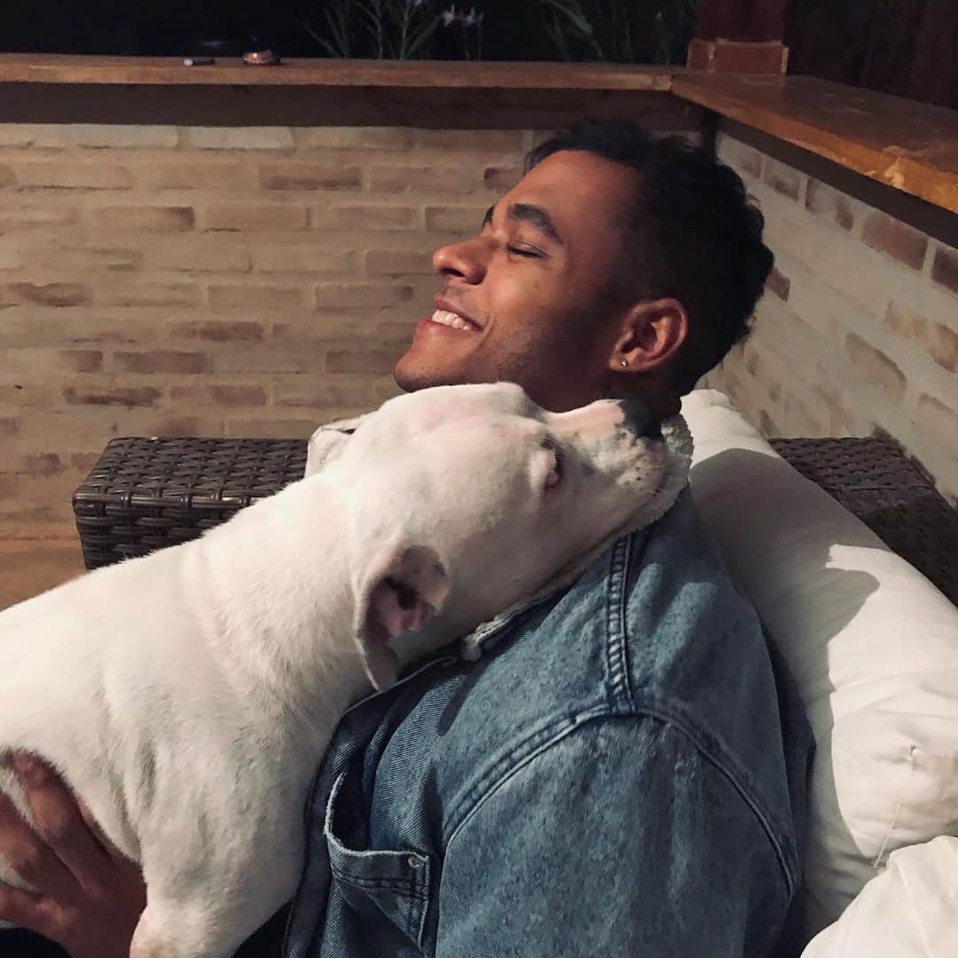 マテウス・サンタナのインスタグラム：「#Tbt full of love ❤️」