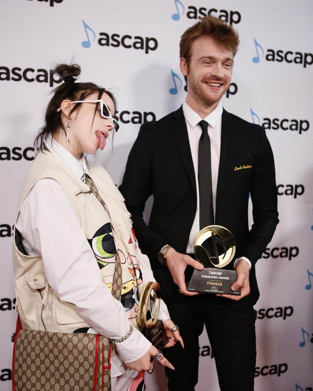 ASCAPさんのインスタグラム写真 - (ASCAPInstagram)「@finneas leads inaugural #Hot100 Songwriters & Producer Charts for songs he wrote with his sister @billieeilish! Congrats #Finneas 🎉 (📸 by @salvadorochoa at #ASCAPPop Awards)」6月14日 5時05分 - ascap