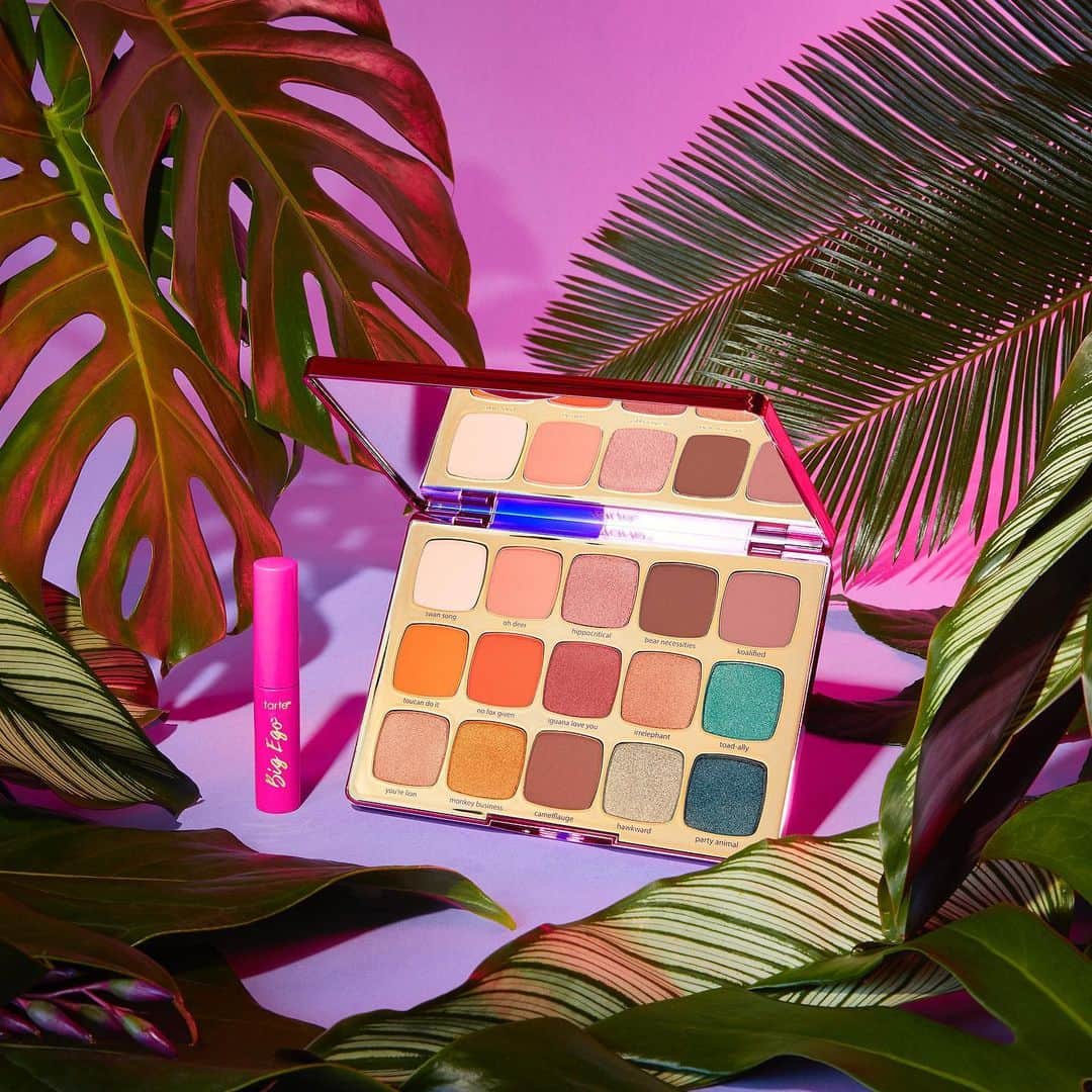 Tarte Cosmeticsさんのインスタグラム写真 - (Tarte CosmeticsInstagram)「UNLEASH your wild side 🐯🐸🦋⚡️ with our NEW #VEGAN unleashed eyeshadow palette & FREE travel-size big ego™ mascara‼️🌿 This MUST-HAVE comes with 15 XL matte & metallic shades in earthy & tropical tones infused with our iconic Amazonian clay for maximum blendability & wear. Available now on tarte.com! 😍 SWIPE FOR SWATCHES 👉 #tarteunleashed #crueltyfree #rethinknatural #veganbeauty」6月14日 5時54分 - tartecosmetics
