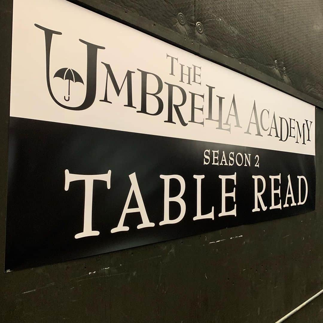 ジェラルド・ウェイさんのインスタグラム写真 - (ジェラルド・ウェイInstagram)「It begins. Umbrella Academy Season 2. #umbrellaacademy #ua #netflix #darkhorsecomics #ucp」6月14日 5時56分 - gerardway