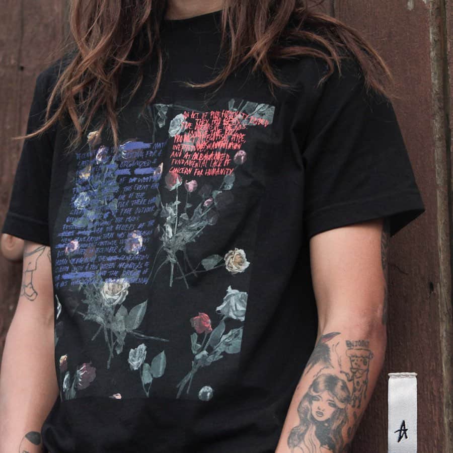 オルタモントのインスタグラム：「🌹 Grave Tee 🌹 // Artwork: @imagetailor_studio @fosgraphics // #CFADC」