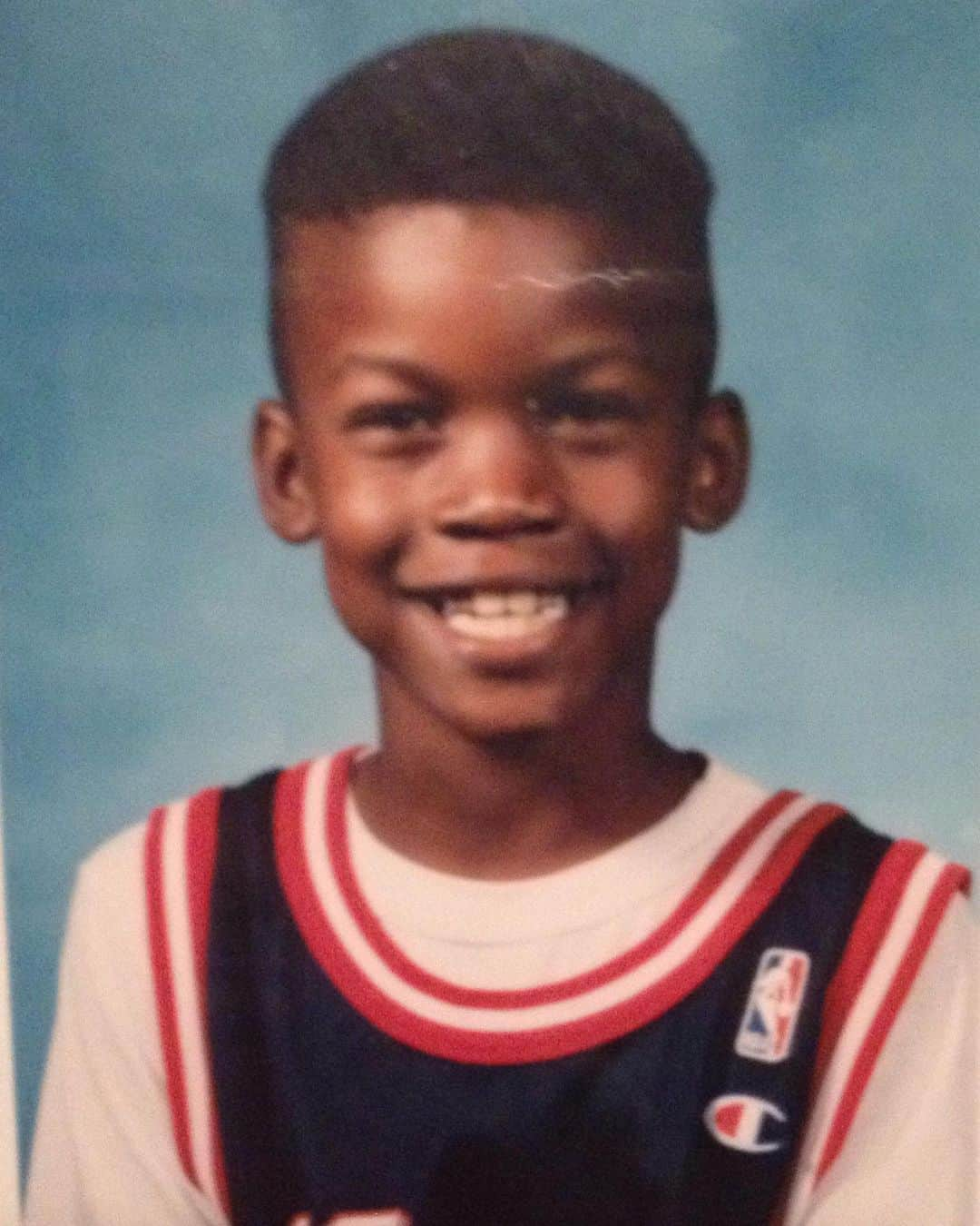 ジミー・バトラーさんのインスタグラム写真 - (ジミー・バトラーInstagram)「im still pissed they used to let my older sister cut my damn hair like that smh #tbt」6月14日 6時26分 - jimmybutler