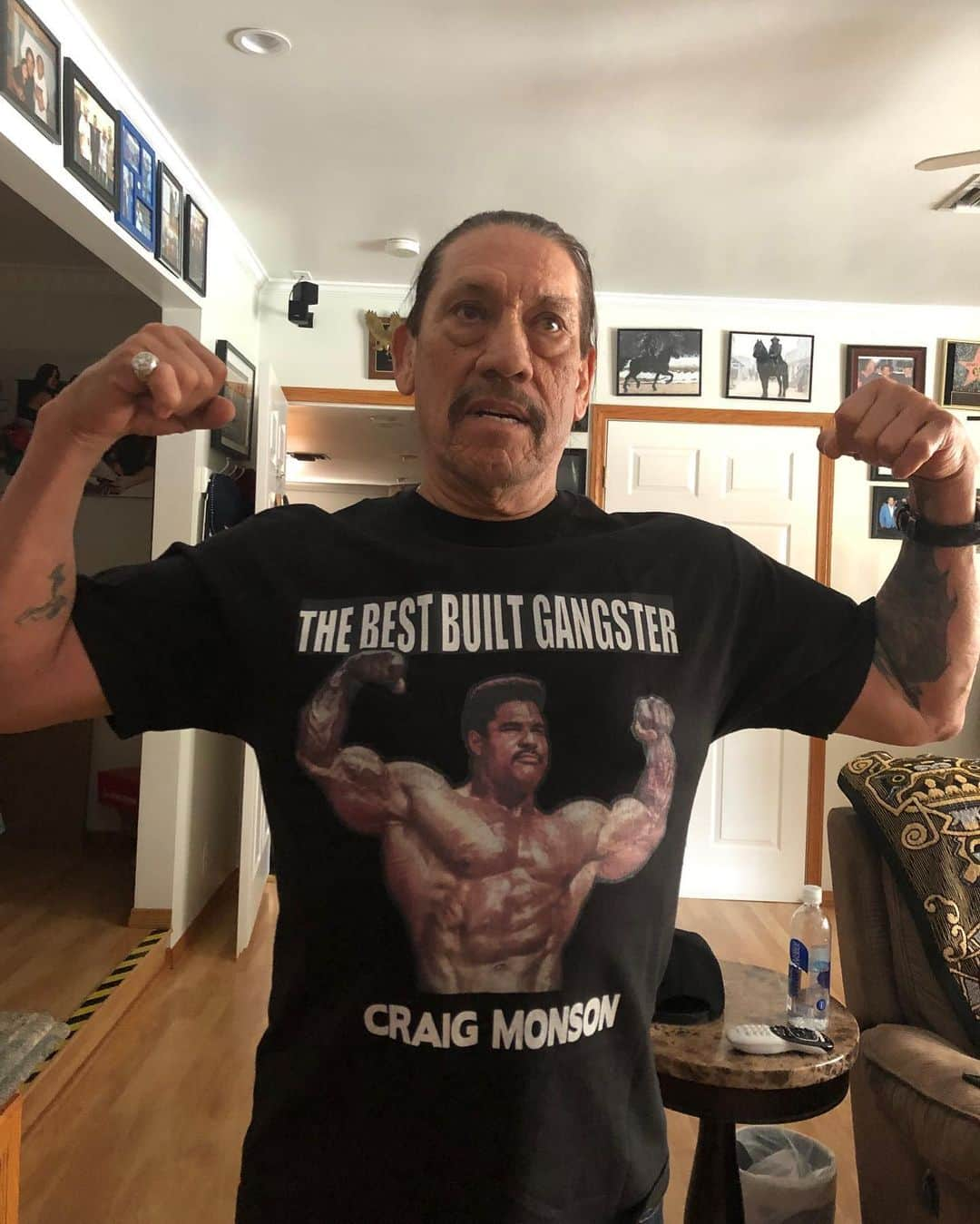 ダニー・トレホさんのインスタグラム写真 - (ダニー・トレホInstagram)「I’m getting this big in Argentina lookout Monson coming after you」6月14日 6時26分 - officialdannytrejo