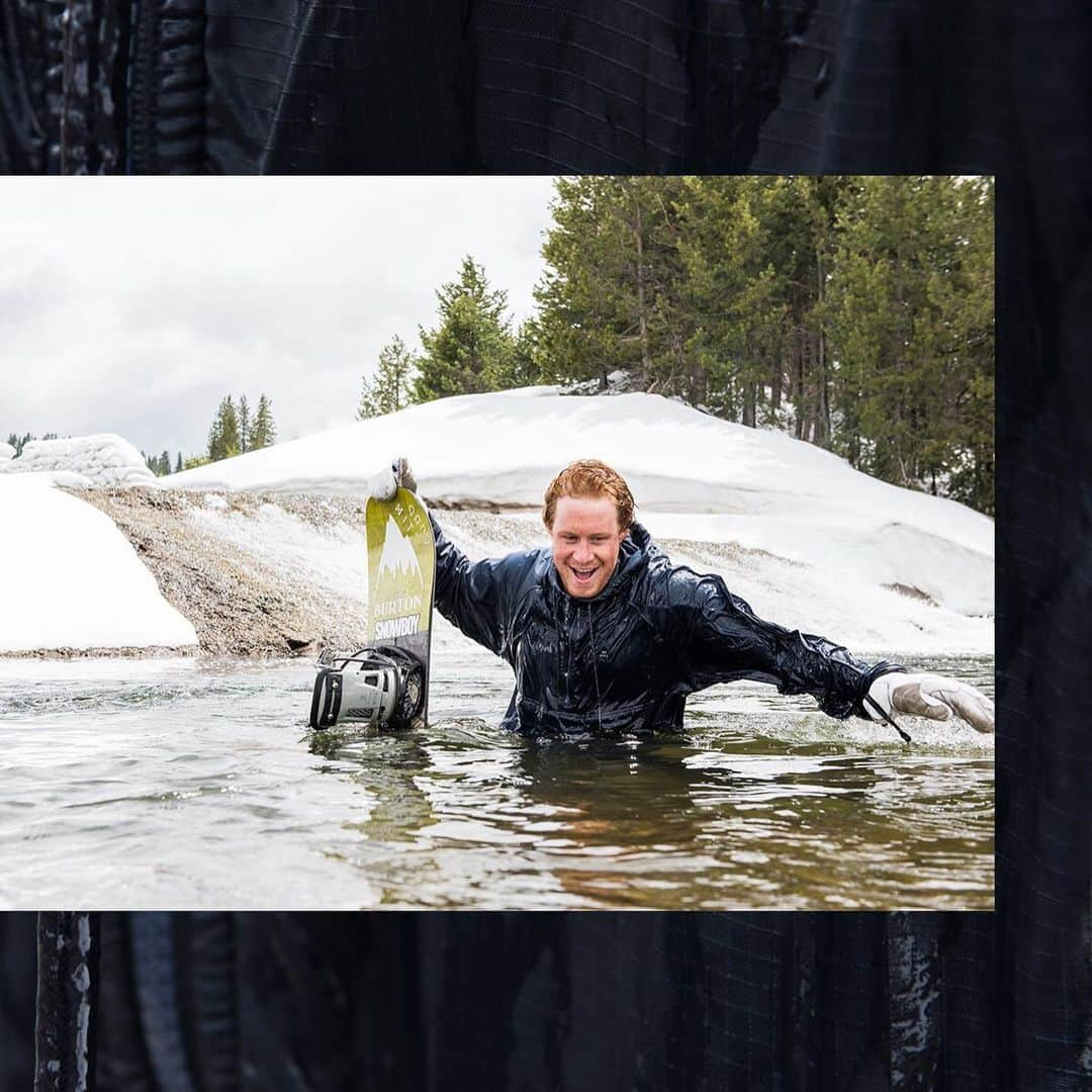 アナログクロージングさんのインスタグラム写真 - (アナログクロージングInstagram)「@thehaust getting the best of both seasons - a little riding AND a little swimming. 📷: @mikedawsy #RidingIsTheReason」6月14日 6時30分 - burtonsnowboards