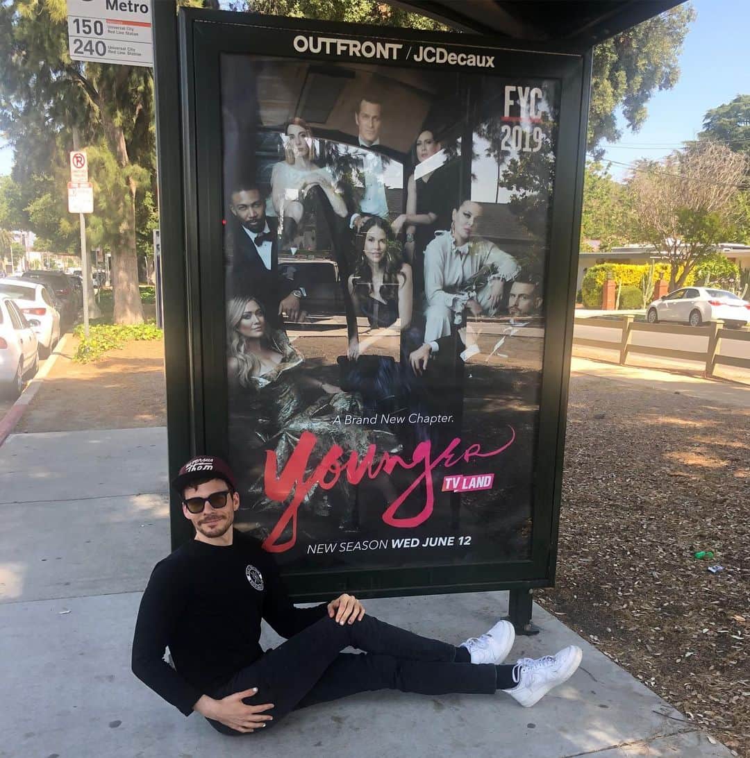マシュー・カマのインスタグラム：「Baby has a new season out and you should watch it ❤️」