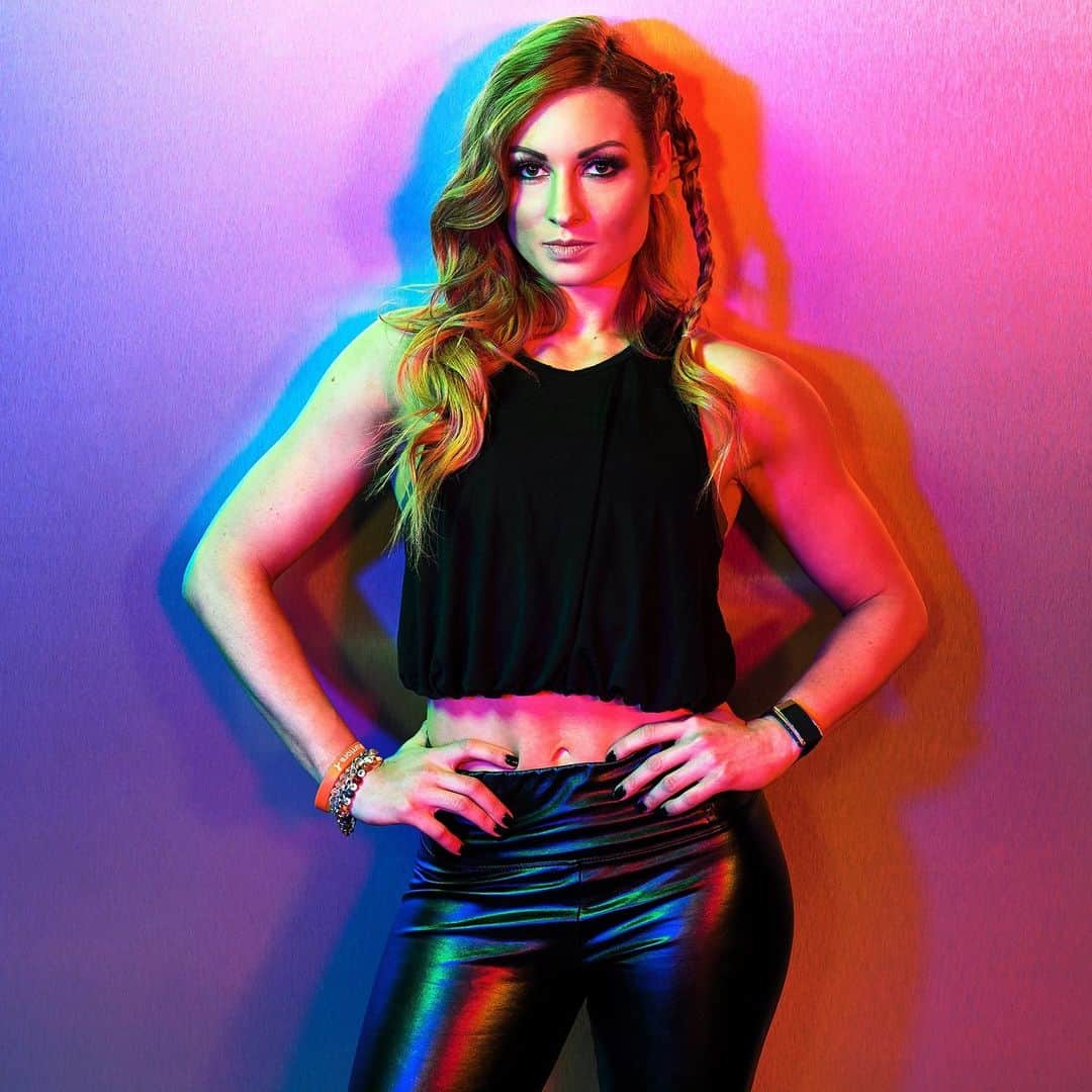 レベッカ・ノックスのインスタグラム：「I want everyone to feel free enough to be exactly who they are. #loveislove」