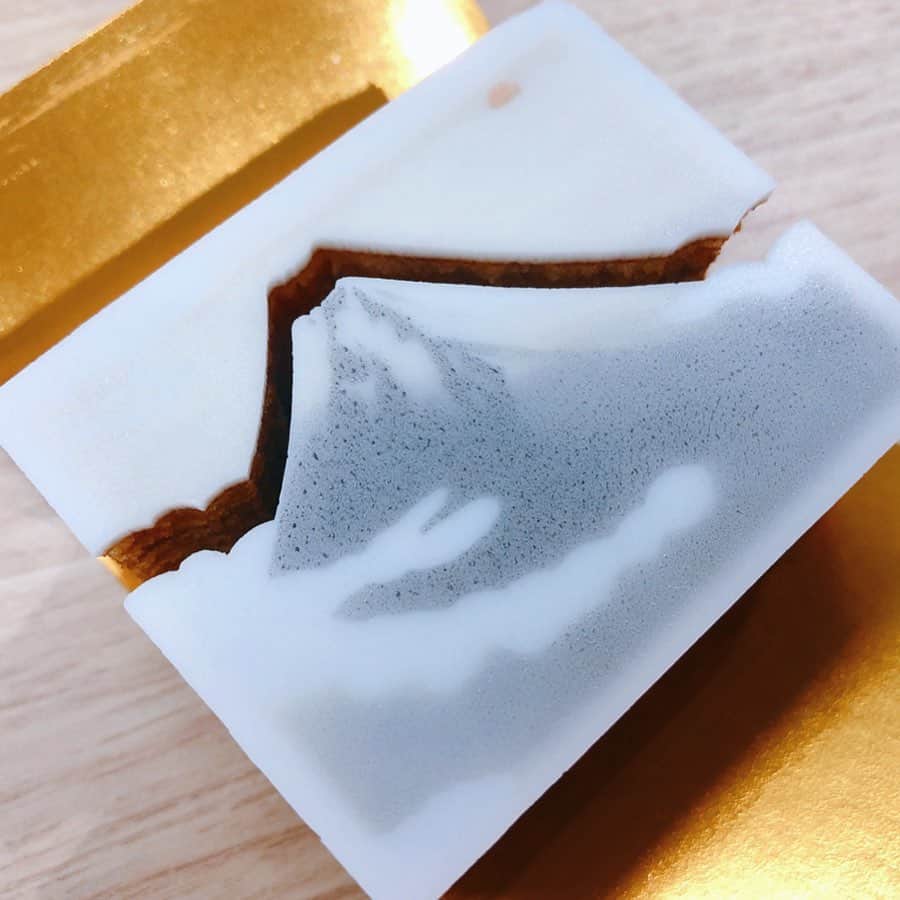 里井真由美のグルメインスタ