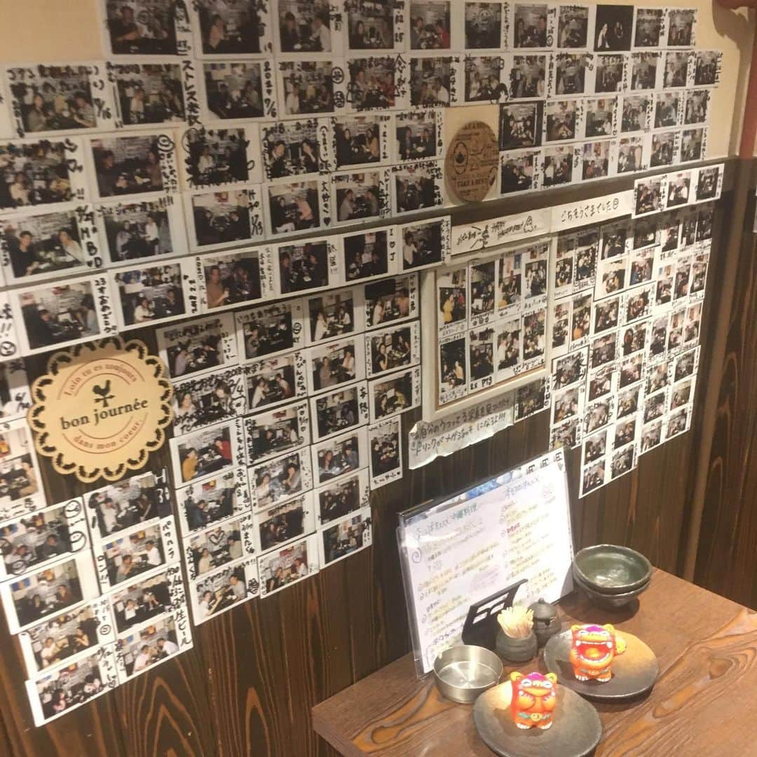 大衆鉄板 焼くん場 ―YAKUNBA―のインスタグラム：「☂️ハイサーイ☂️雨バージョン☂️ 焼くん場本日も元気に営業してます！ 雨なんか吹っ飛ばそう🐷  皆んな写真映りにきてね🐷 #焼くん場 #天王寺#阿倍野#おでん#天王寺グルメ #天王寺ディナー#居酒屋#豚足#女子会#沖縄グルメ #路地裏#裏天王寺」