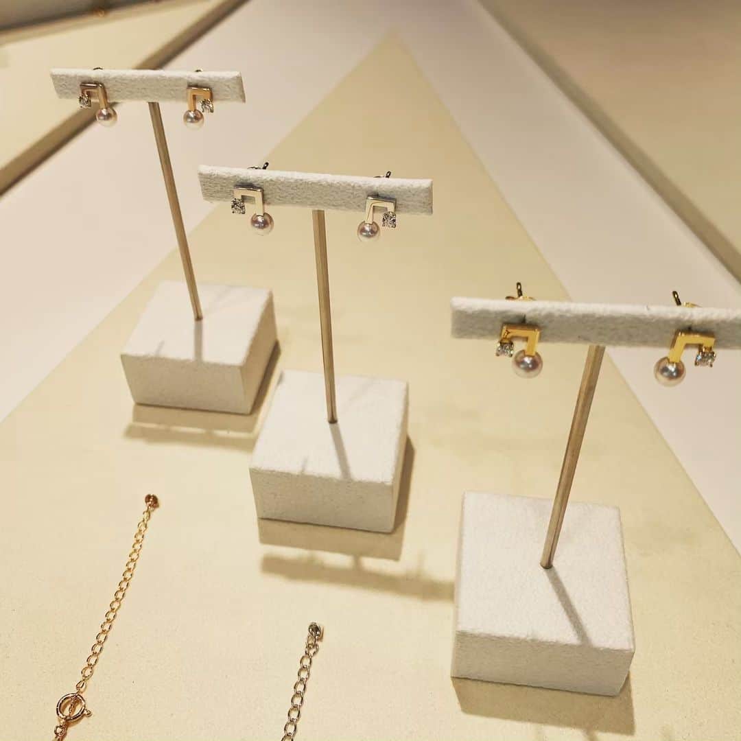 小林 ディスカスさんのインスタグラム写真 - (小林 ディスカスInstagram)「TASAKI @tasaki_intl  19aw Exhibition  #tokyo #japan #perl #jwellery #luxury #tasaki #やっぱりPerlには品格がある #東京」6月14日 19時02分 - discus_kobayashi